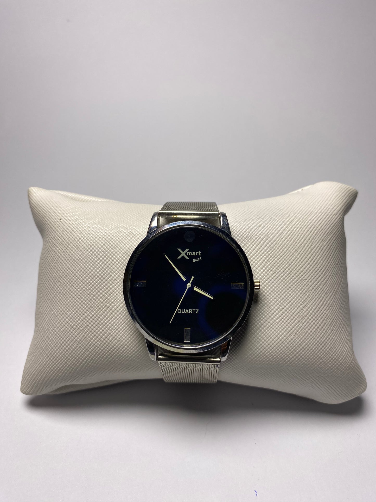 Xmart Watch – Timeless Elegance, Modern Design